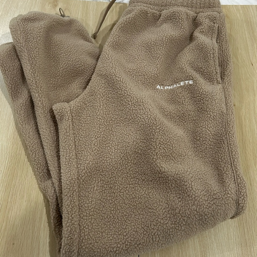 Alphalete Brown Fleece Joggers